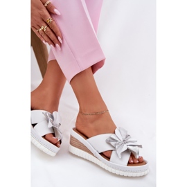 ARTIKER Godas de cuero para mujeres con un arte de flores decorativo 54C0538 White and Silver plata 7