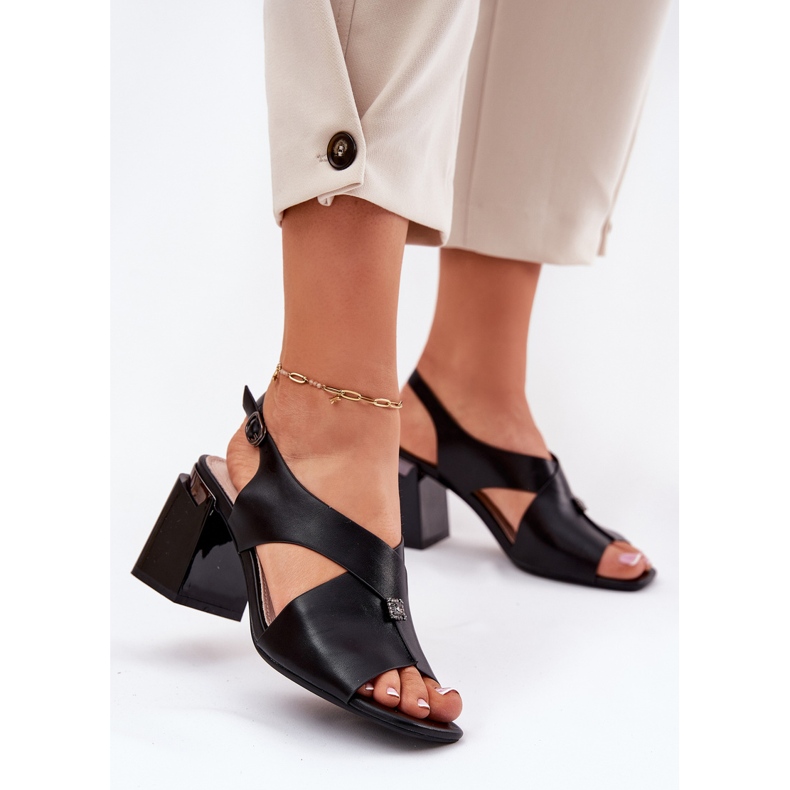 Elegantes sandalias para mujeres en el Vinceza 62238 Black Post negro 2