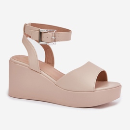Sandalias de mujer en cuña beige 4