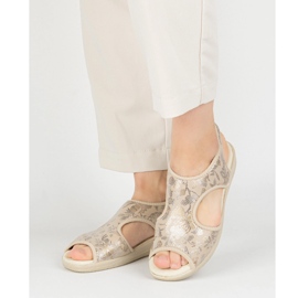 Vriston Zapatos de mujer Sandalias flexibles Comfoot Emma Beige Shiny sin 10