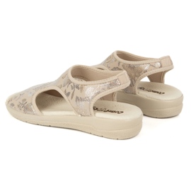 Vriston Zapatos de mujer Sandalias flexibles Comfoot Emma Beige Shiny sin 7