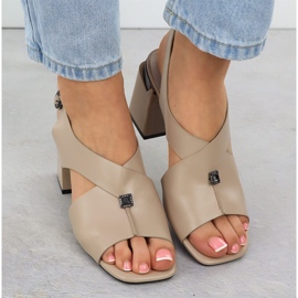 Vinceza Sandalias de mujeres en una publicación decorativa beige vincza 62238 6