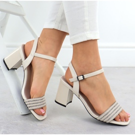 Vinceza Sandalias para mujeres en el pilar beige vincza 62228 4