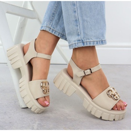 Sandalias de cuero para mujeres en la almohadilla beige Vinceza 79541 4