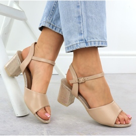 Vinceza Sandalias de mujeres en el pilar beige vincza 20275 4