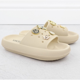 Vinceza Aletas de espuma para la playa de piscina en la plataforma beige con decoraciones Vincez 76055 2