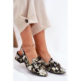Maciejka Bombas de cuero de flores con un arco N6539-44 Negro 9