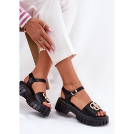 Vinceza Sandalias de cuero para mujeres con un detalle dorado Vincez 79541 Negro 6