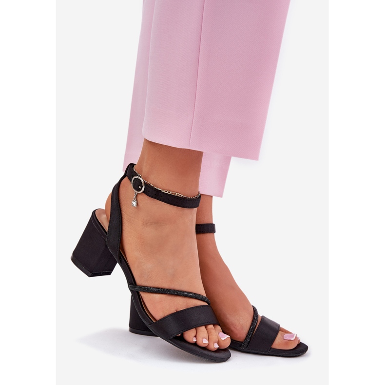 Sandalias para mujeres en el pilar con Vinceza 20268 Circons negros 1