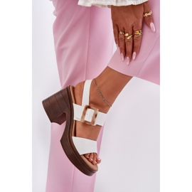 Sandalias de mujeres en un tacón masivo y plataforma Vinceza 17387 White blanco 5