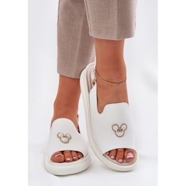 Vinceza Sandalias de cuero para mujeres con la decoración de Vincez 66757 White blanco 3