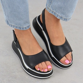 Sandalias de cuero para mujeres en cuñas Black T.Sokolski L25-247 negro 6
