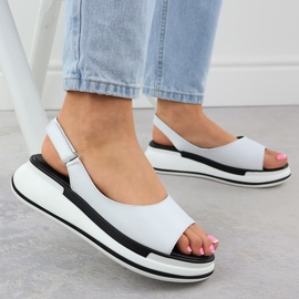 Sandalias de cuero para mujeres para cuñas blancas T.Sokolski L25-247 blanco 4