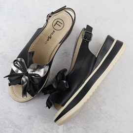 Sandalias de cuero para mujeres con flor de floración Filippo 7045 negro 3