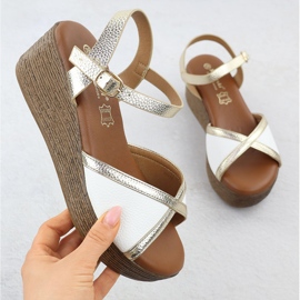S.Barski Sandalias de mujeres sobre cuña blanca Złote S. Barski PL51-324 blanco 1