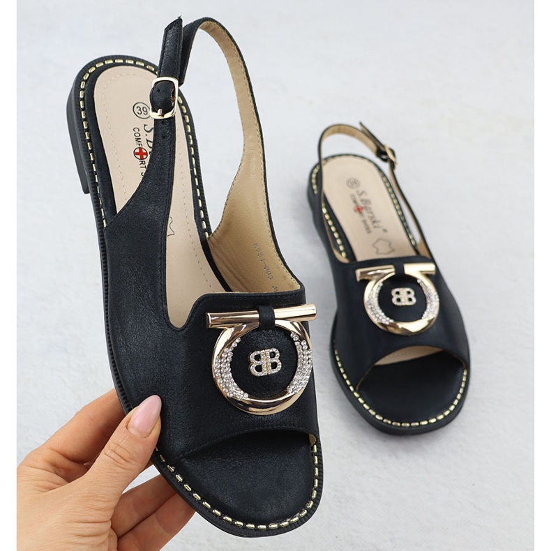 S.Barski Sandalias de mujeres planas con decoración Czarne S. Barski KV51-003 negro 1