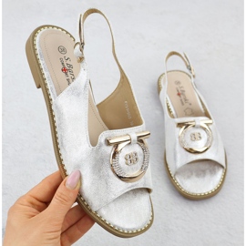 Sandalias planas para mujeres con un adorno Silver S.Barski KV51-003 plata 1