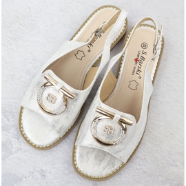 Sandalias planas para mujeres con un adorno Silver S.Barski KV51-003 plata 3