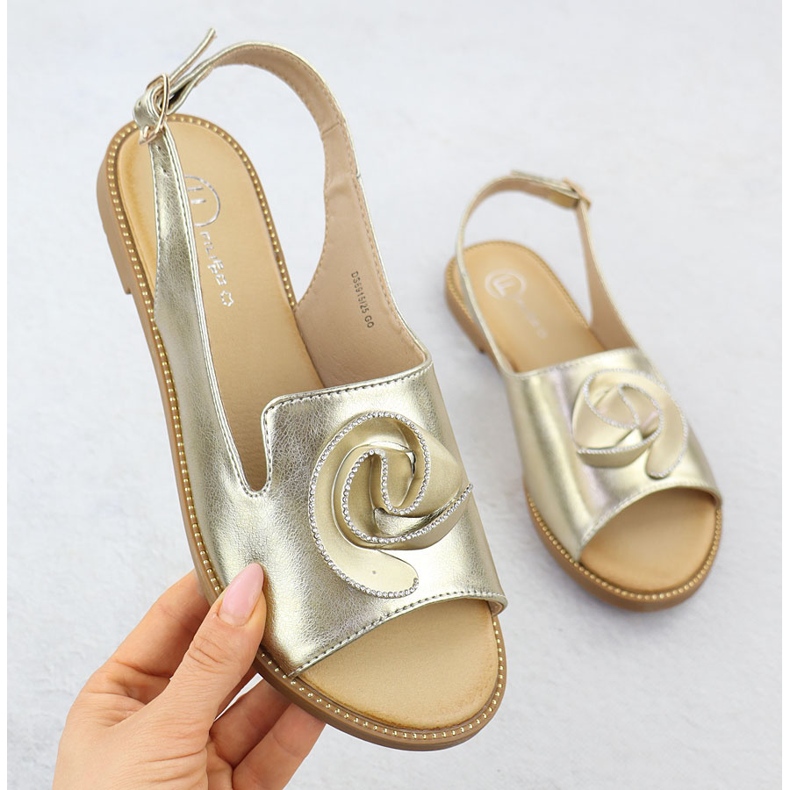 Sandalias de mujeres planas con oro de flores Filippo DS6915 dorado 1
