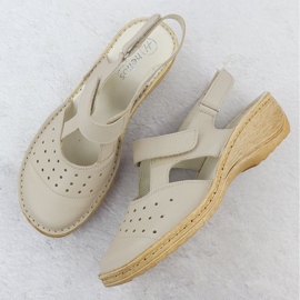 Cuero cómodo sandalias para mujeres llenas de Ekri Helios 150.10 beige 3
