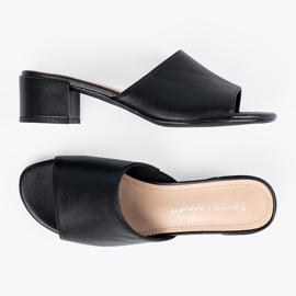 Sergio Leone Chanclas de tacón bajo para mujer. negro 5