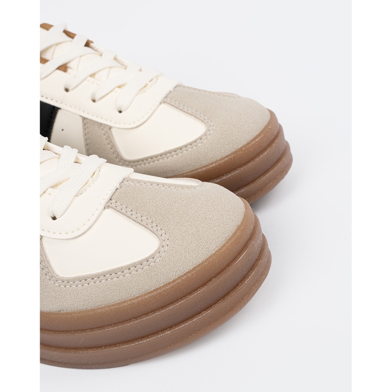 Shelvt Deportivas mujer beige 1