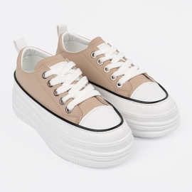 Shelvt Zapatillas beige en la plataforma. 4