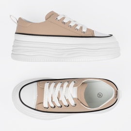Shelvt Zapatillas beige en la plataforma. 3