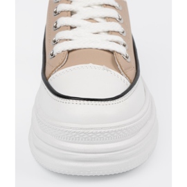 Shelvt Zapatillas beige en la plataforma. 2