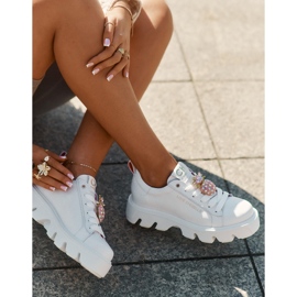 CheBello Zapatillas de deporte de cuero con un broche decorativo Porabello 4651 White blanco 6