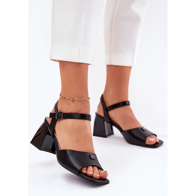 Vinceza Sandalias de mujeres en el Vincez 62235 Black Post negro 2