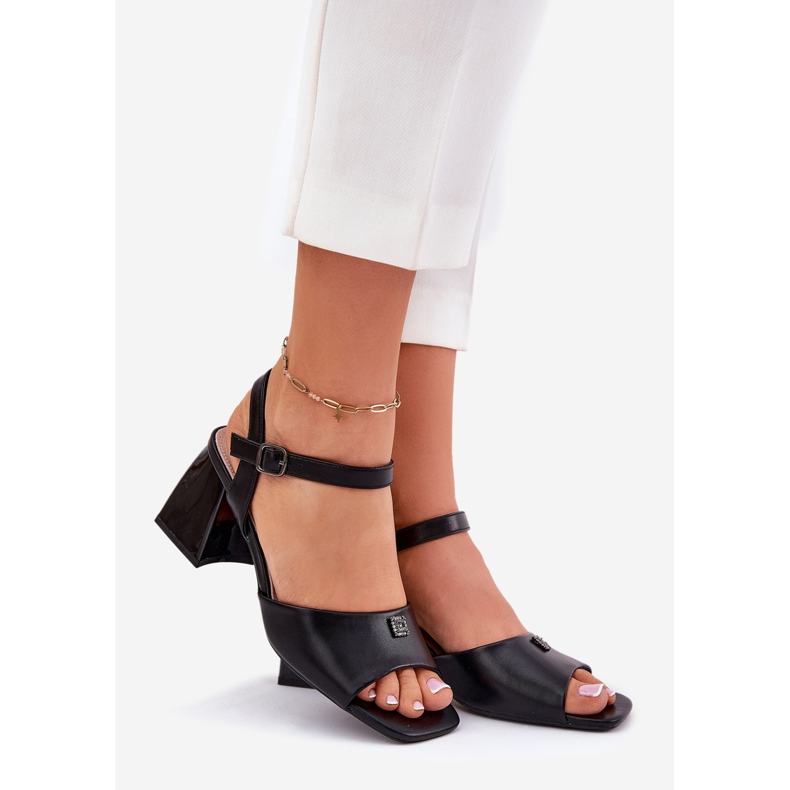 Vinceza Sandalias de mujeres en el Vincez 62235 Black Post negro 1