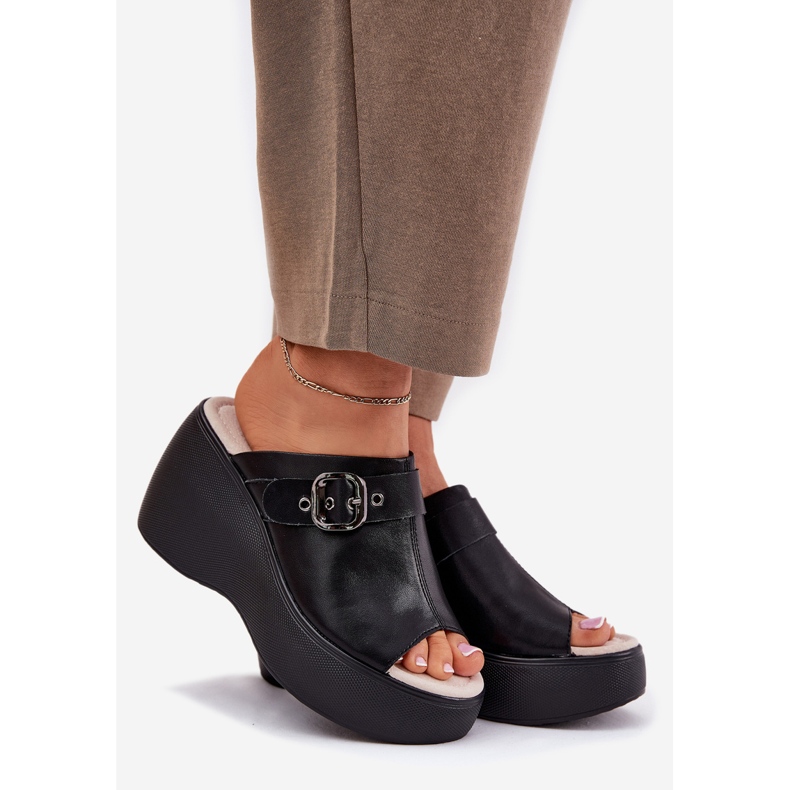 S.Barski Flip de cuero para mujeres en la plataforma y cuña con Hebla S. Barski LR51-542 Negro 1