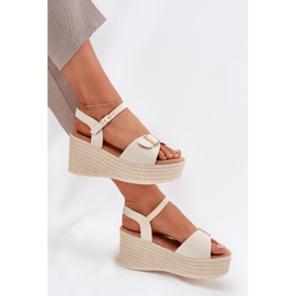 Inna Sandalias para mujeres para cuña con un beige de hebilla 4