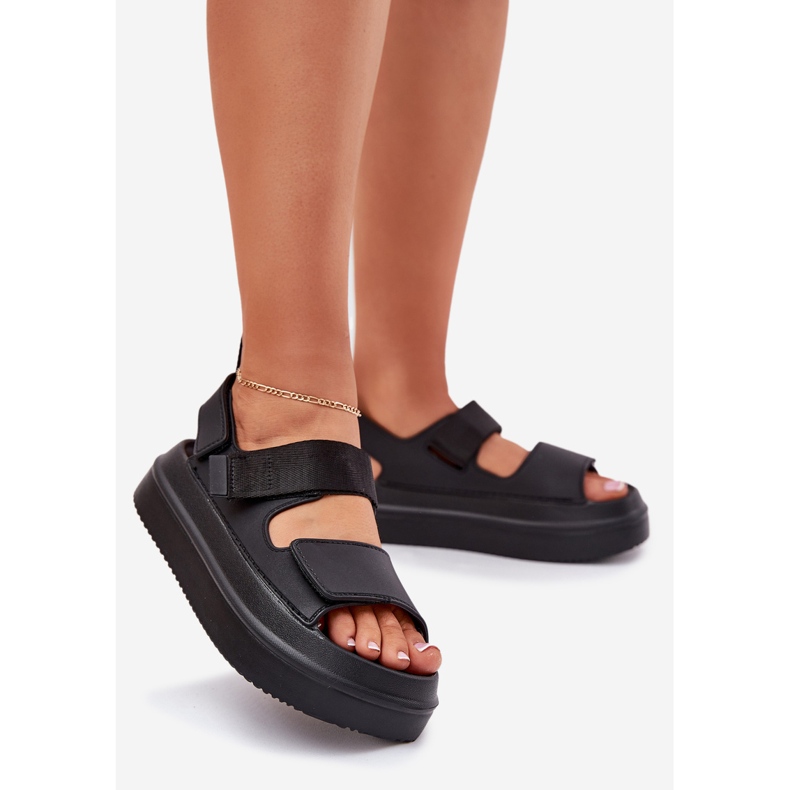 Inna Sandalias para mujeres en la plataforma con velcro negro 1