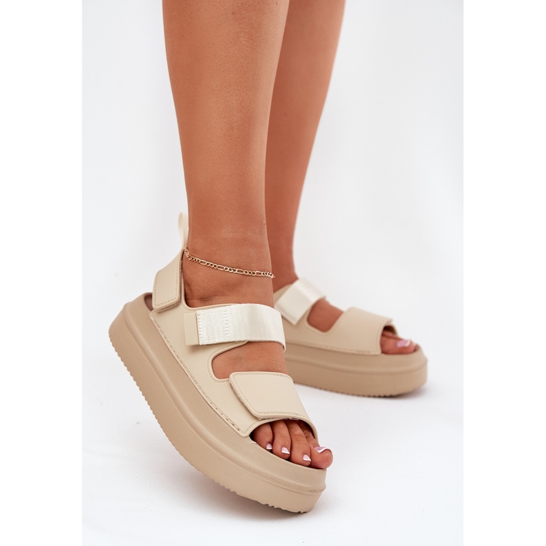 Inna Sandalias para mujeres en la plataforma con velcro beige 2