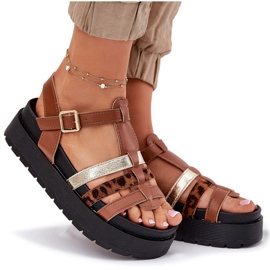 Inna Sandalias para mujeres con rayas en la plataforma Camel marrón 9