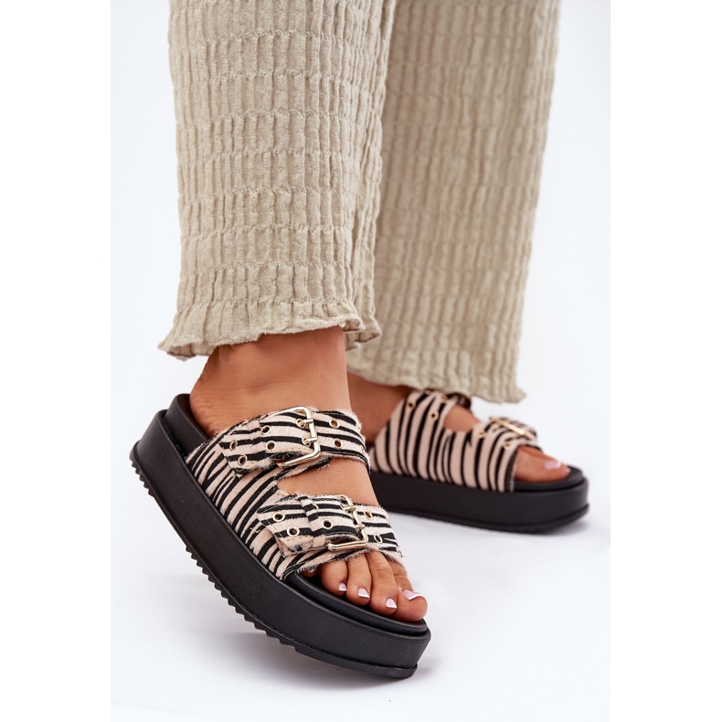 Inna Flip folladas para mujeres con hebillas en la plataforma de cebra blanco 2