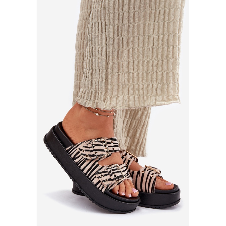 Inna Flip folladas para mujeres con hebillas en la plataforma de cebra blanco 1