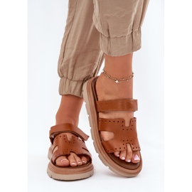 Flip de cuero natural para mujeres en la plataforma Zazoo 40440 Brown marrón 3