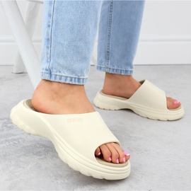Sports Sports Flip Flip en una espesa suela Beige Big Star RR274A579 5