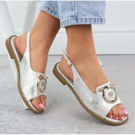 Sandalias planas para mujeres con un adorno Silver S.Barski KV51-003 plata 4