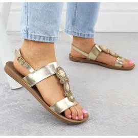 Sandalias de mujeres planas con un adorno metálico dorado Filippo DS6882 6