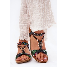 Sandalias de mujeres planas con cinturón trenzado y decoración Artiker 56C1318 Negro 3