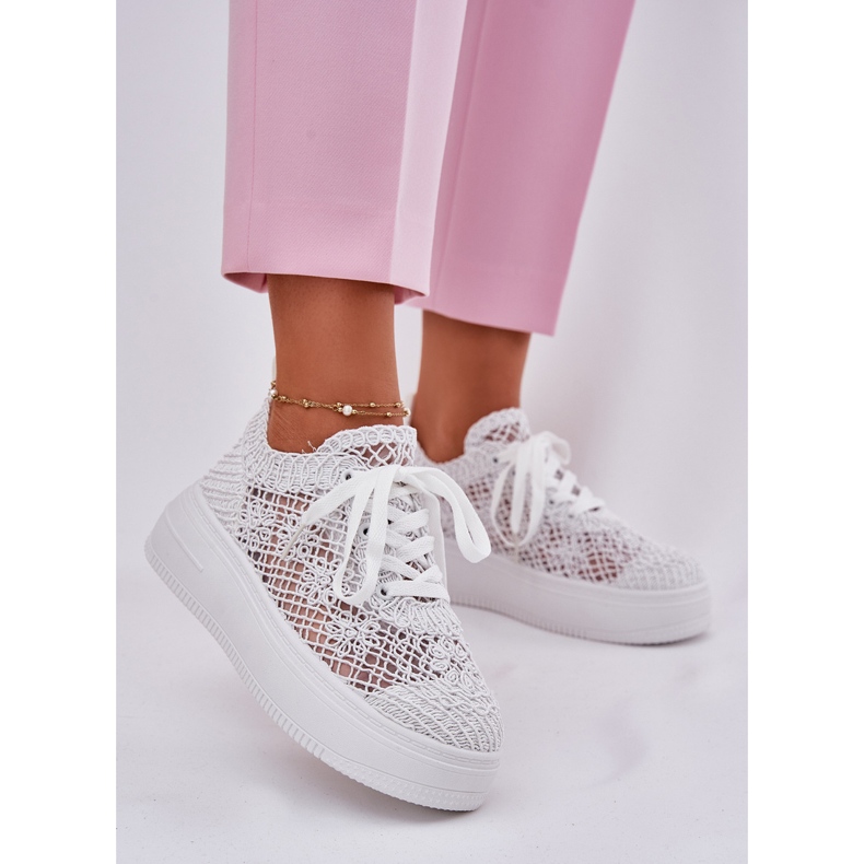 Inna Zapatillas de deporte para mujeres en la plataforma con una parte superior blanca superior de crochet blanco 2