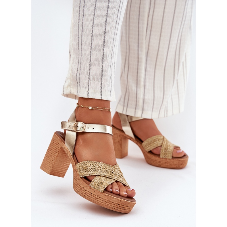 Sandalias de cuero en el pilar con trenza en Zazoo 40460 Gold Stripes dorado 2