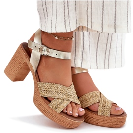 Sandalias de cuero en el pilar con trenza en Zazoo 40460 Gold Stripes dorado 9
