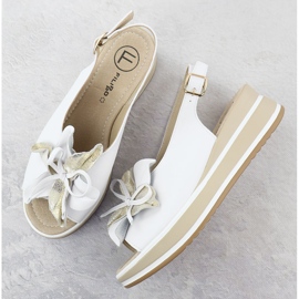 Sandalias de cuero para mujeres en cuña con flores blancos Filippo 7045 3