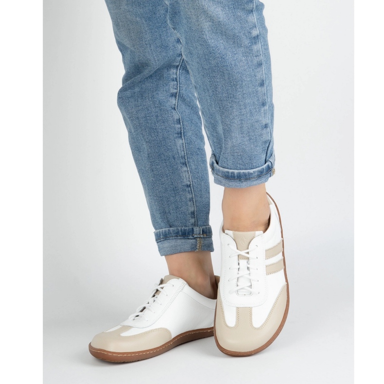 Olivier Zapatos de cuero minimalista de mujeres descalzos 1287 blanco con zapatillas beige 2