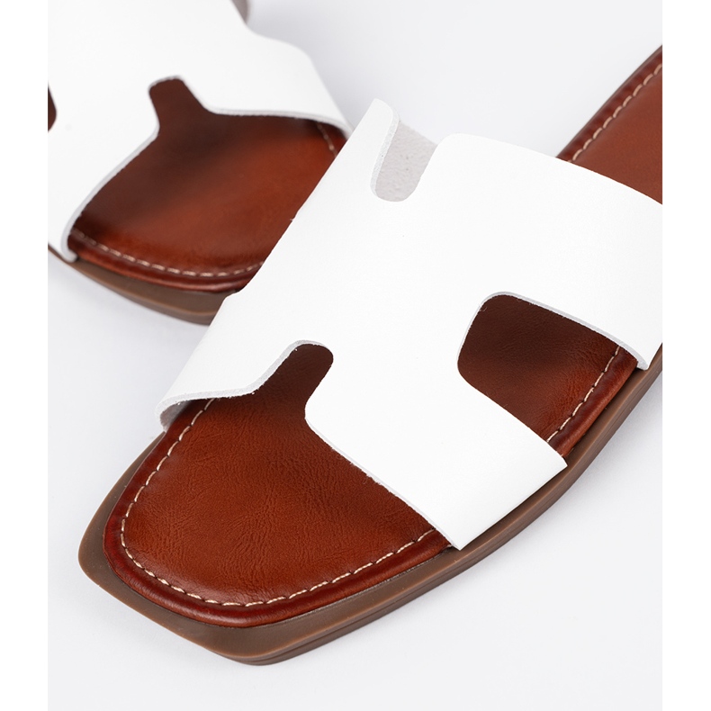 Sergio Leone Chanclas blancas con un dedo cuadrado blanco 1 Sergio Leone Chanclas blancas con un dedo cuadrado blanco 1